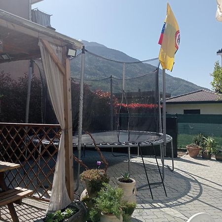 La Casa Degli Ospiti Morbegno Exterior foto